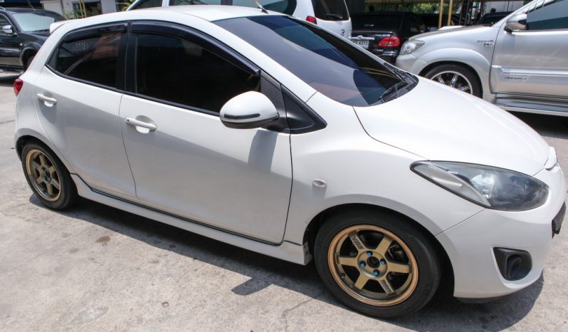 MAZDA 2 AT 1.5 ปี 2011 full