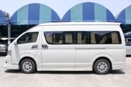 TOYOTA HIACE COMMUTER D4D 2.5 MT VAN 2013 full