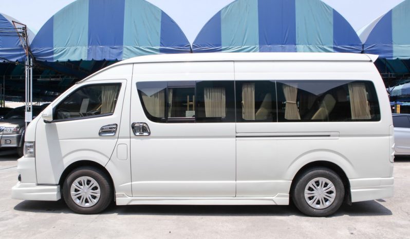 TOYOTA HIACE COMMUTER D4D 2.5 MT VAN 2013 full