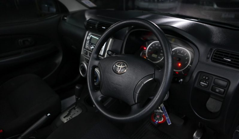 TOYOTA AVANZA ปี 2010 full