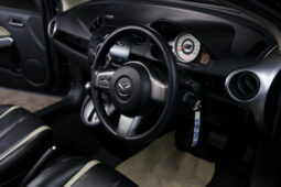 MAZDA 2 ปี 2011 full