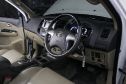 TOYOTA FORTUNER ปี 2012 full