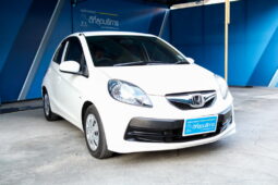 HONDA BRIO I-VTEC สีขาว ปี 2013 full