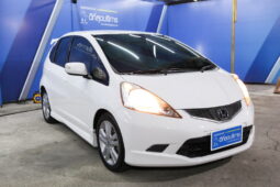 HONDA JAZZ SV ปี 2010 full