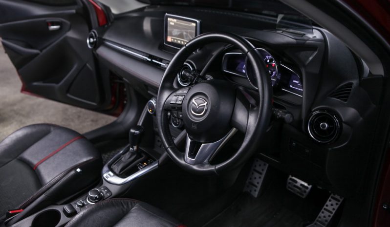 MAZDA2 2016 full