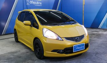 HONDA JAZZ SV ปี 2010 full