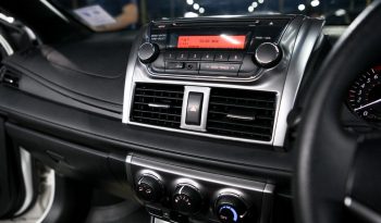 TOYOTA YARIS E ปี 2015 full