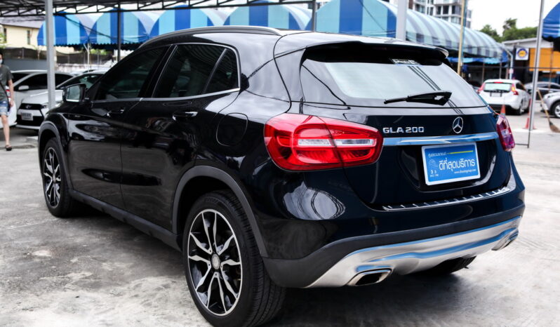 MERCEDES BENZ GLA 200 สีดำ ปี 2014 full