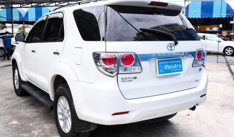 TOYOTA FORTUNER 3.0 V ปี 2012 full