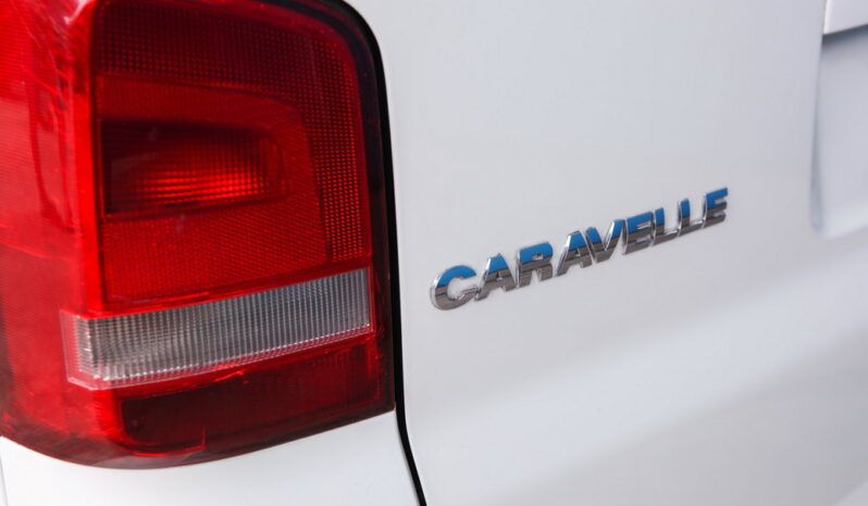 VOLKSWAGEN CARAVELLE สีขาว ปี 2012 full