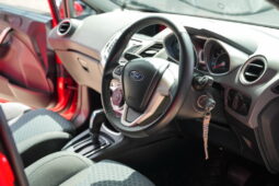Ford Fiesta S ปี 2012 full