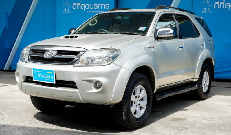 Toyota Fortuner V 4WD ปี 2005 full