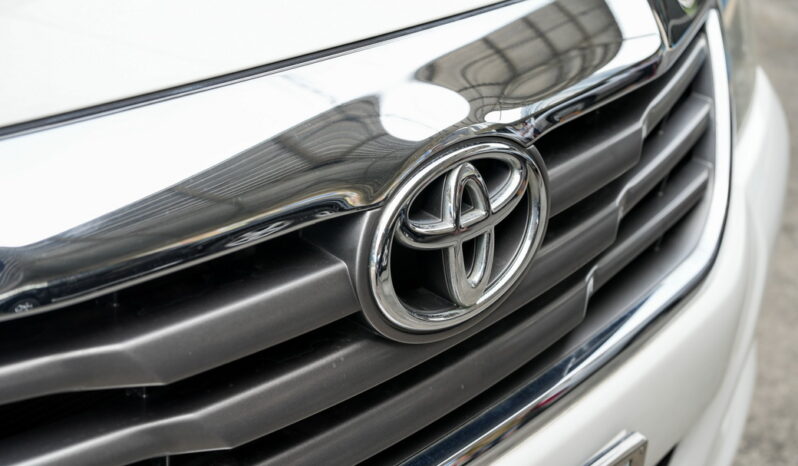 Toyota Vigo 2.5 สีขาว ปี 2014 full