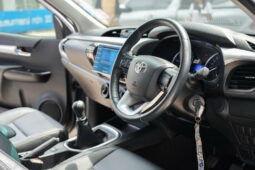 Toyota Hilux Revo Smart Cab สีเทา 2020 full