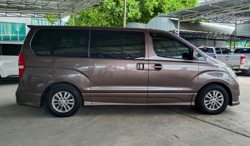 Hyundai H-1 Elite 2.5 AT ปี 2015 full