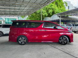 Toyota Alphard 2.5cc ปี 2019 full