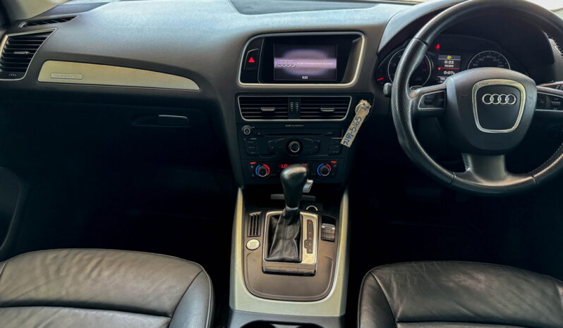 Audi Q5 2.0 ปี 2010 full