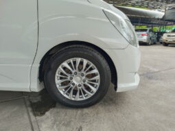 Hyundai Grand Starex Premium VIP สีขาว 2016 full