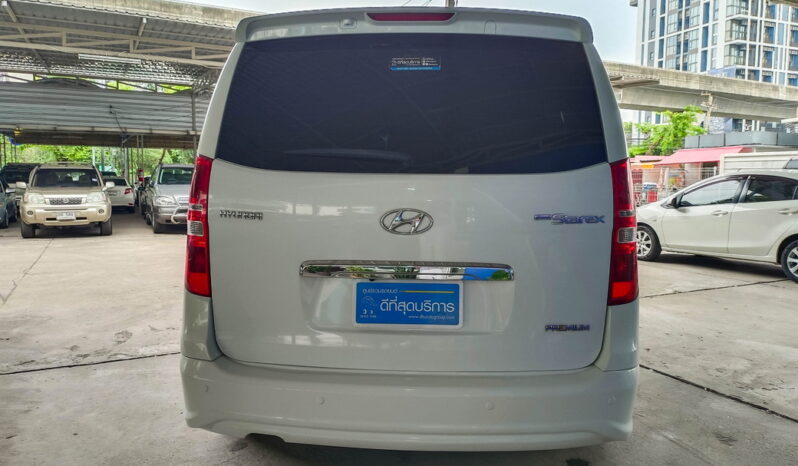 Hyundai Grand Starex Premium VIP สีขาว 2016 full