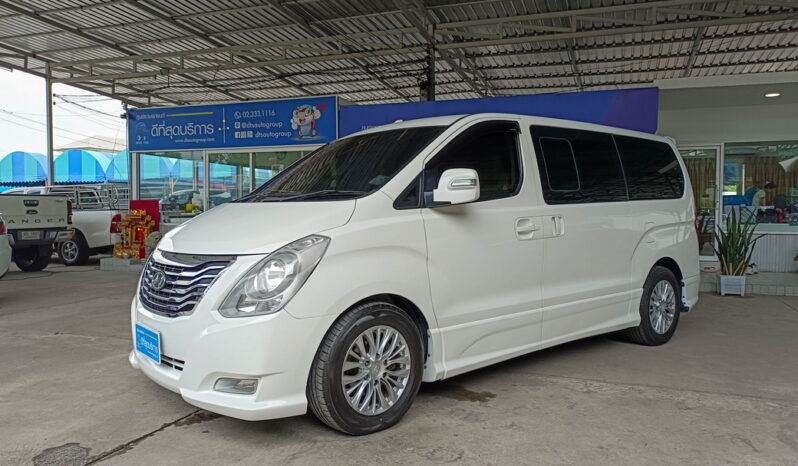 Hyundai Grand Starex Premium VIP สีขาว 2016 full