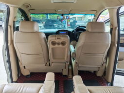 Hyundai Grand Starex Premium VIP สีขาว 2016 full