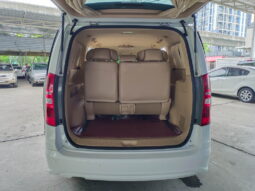 Hyundai Grand Starex Premium VIP สีขาว 2016 full